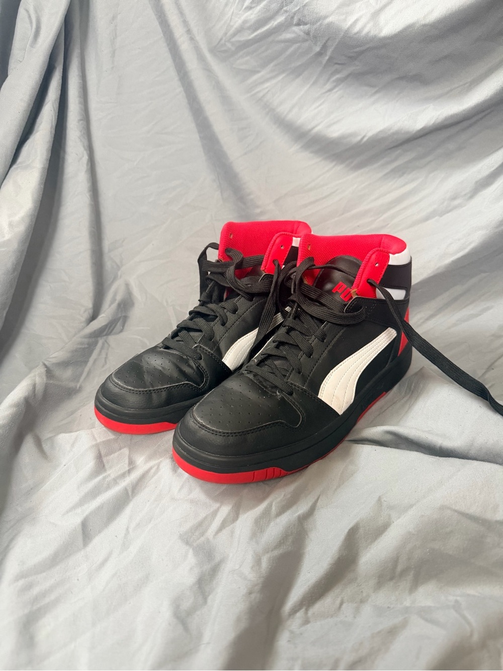 Puma Black White Red High-Top Athletic Shoes